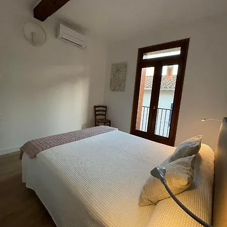 Centre 63 M² Avec Terrasse A 3 Minutes Des Plages Apartmán