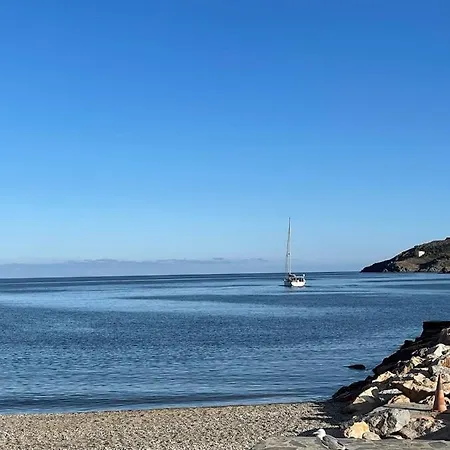 Centre 63 M² Avec Terrasse A 3 Minutes Des Plages