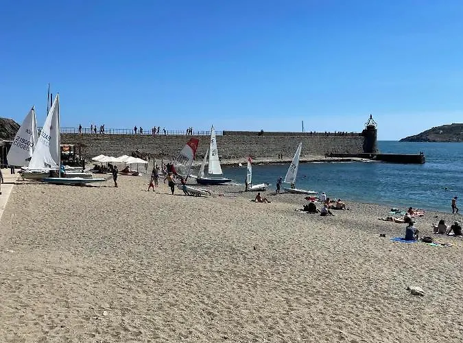 Centre 63 M² Avec Terrasse à 3 Minutes Des Plages * Collioure