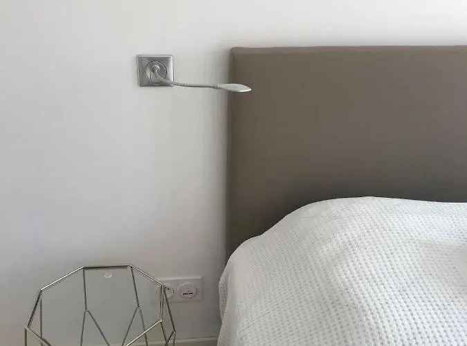 Centre 63 M² Avec Terrasse à 3 Minutes Des Plages * Collioure