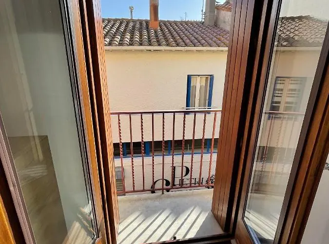 Centre 63 M² Avec Terrasse à 3 Minutes Des Plages Collioure